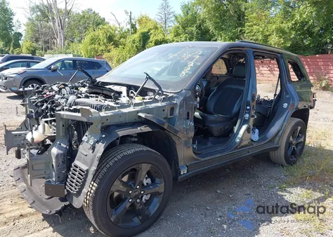 2025 Jeep Grand Cherokee Altitude X 4X4 from USA, damaged, VIN 1C4RJHAG1SC271228